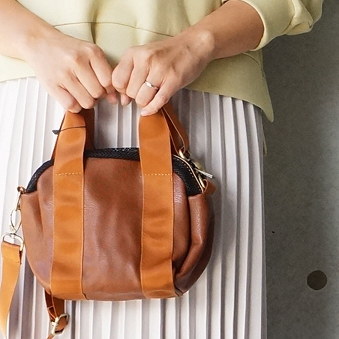 バッグ ショルダーバッグ レディース メンズ エコレザー フェイクレザー 2WAY HolidayA.M.