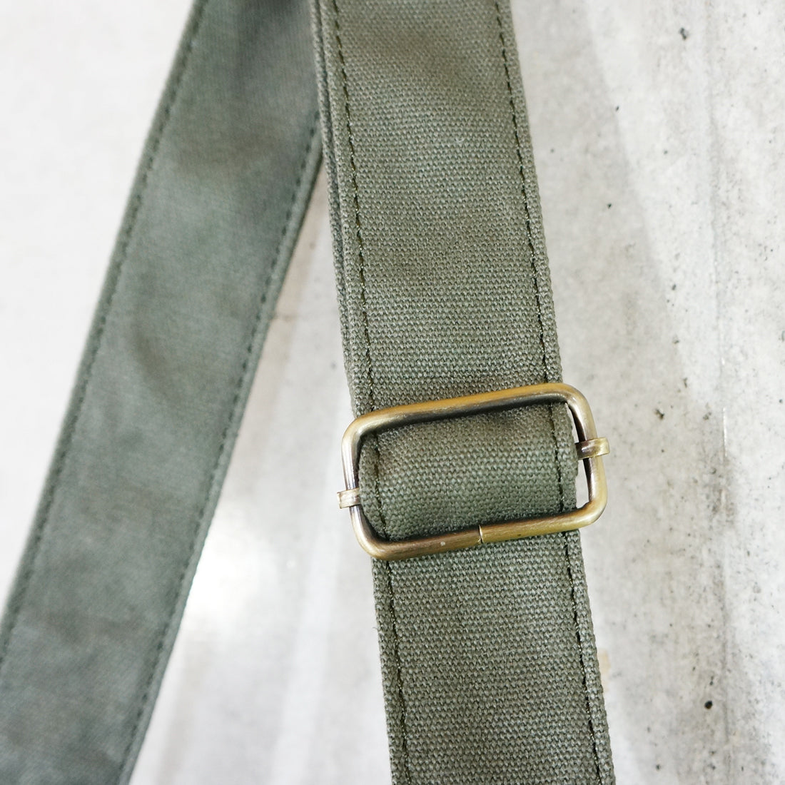 バッグ ショルダーバッグ トートバッグ 2WAY レディース メンズ フタ付き 布 キャンバス 帆布 HolidayA.M.