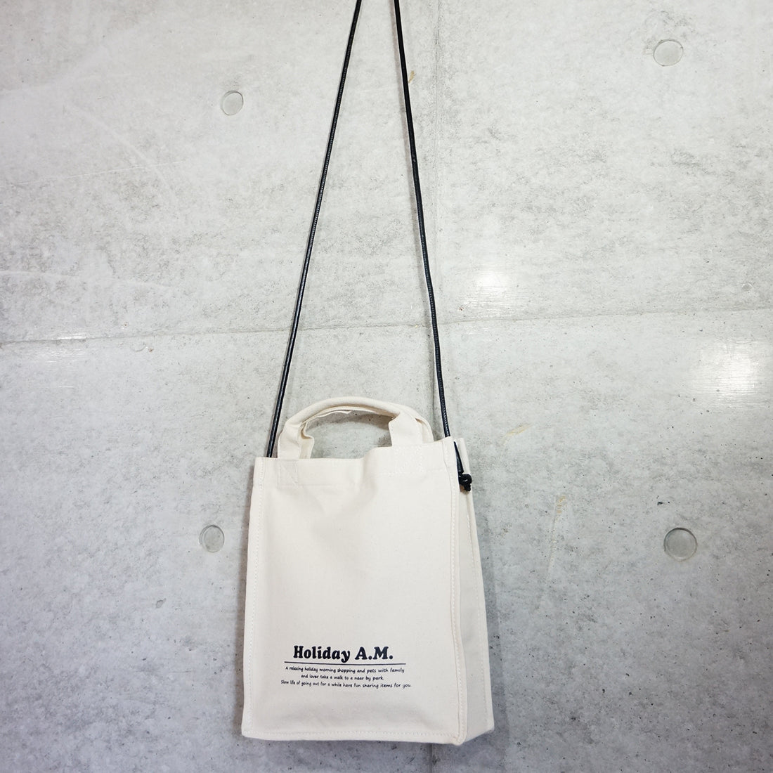バッグ ショルダーバッグ スクエア 四角 トートバッグ レディース 2WAY キャンバス 帆布 HolidayA.M.