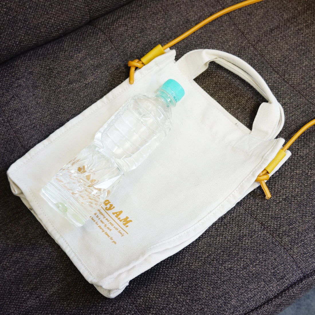 バッグ ショルダーバッグ スクエア 四角 トートバッグ レディース 2WAY キャンバス 帆布 HolidayA.M.