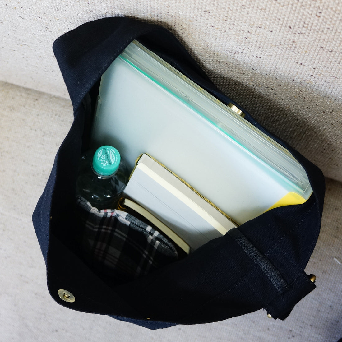 バッグ ショルダーバッグ エコバッグ レディース メンズ キャンバス 帆布 ロゴ HolidayA.M.
