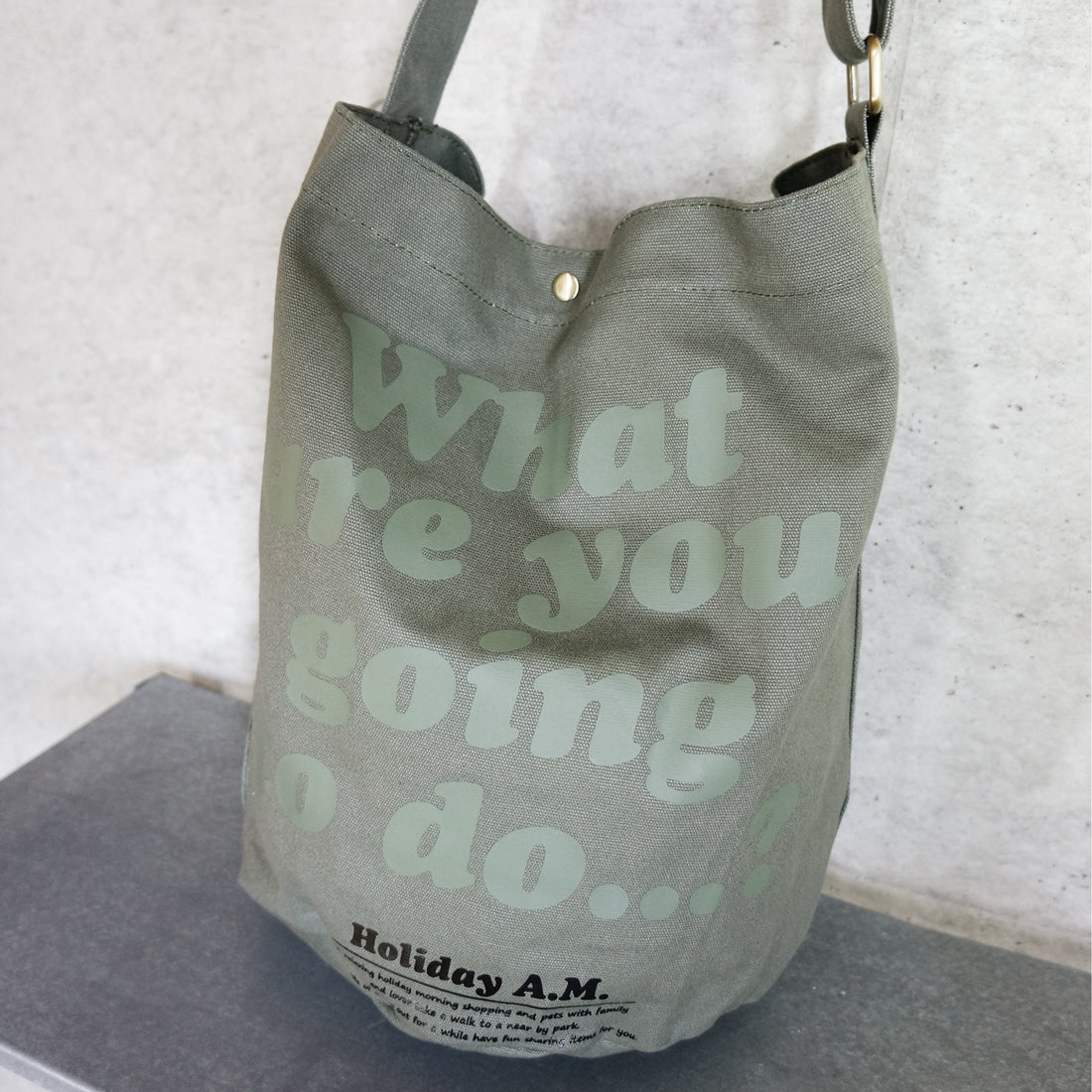 バッグ ショルダーバッグ エコバッグ レディース メンズ キャンバス 帆布 ロゴ HolidayA.M.