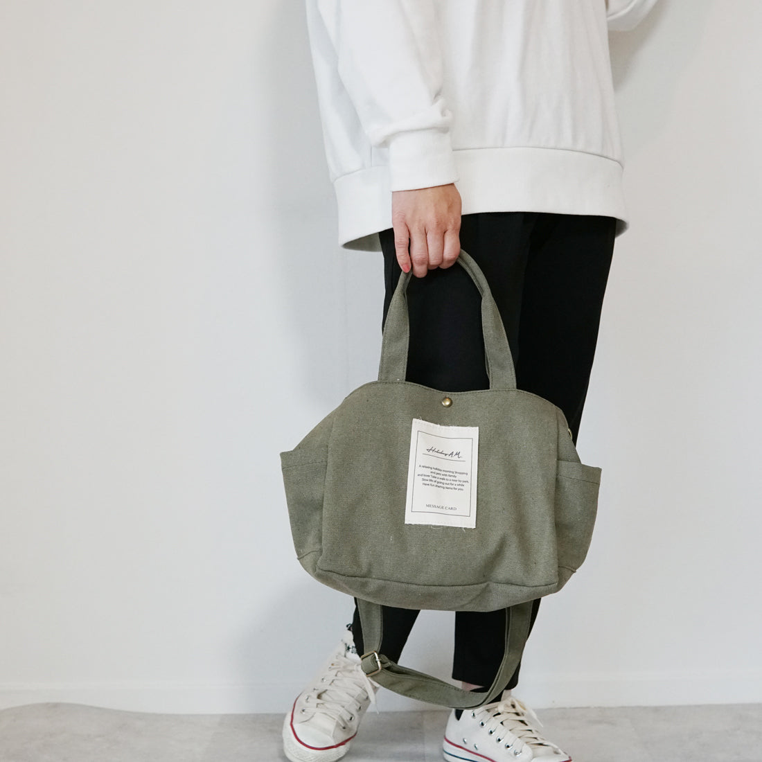 バッグ ショルダーバッグ メッセージラベル レディース メンズ キャンバス 帆布 HolidayA.M.