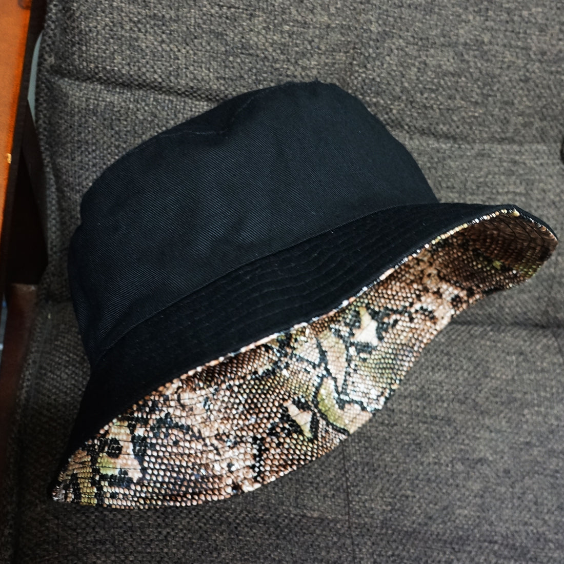 帽子 バケットハット ハット HAT パイソン柄 無地 ブラック リバーシブル メンズ レディース キーズ Keys