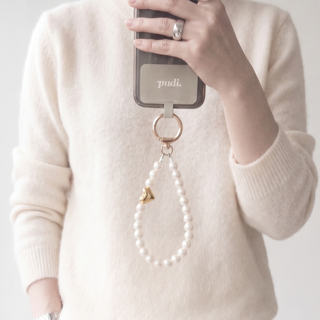 PEARL HEART STRAP